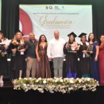 ATESTIGUAN AUTORIDADES CEREMONIA DE GRADUACIÓN DE BACHILLERES DE PUERTO MORELOS