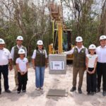 COLOCA BLANCA MERARI LA PRIMERA PIEDRA DEL PRIMER CENTRO DE BIENESTAR ANIMAL DE PUERTO MORELOS